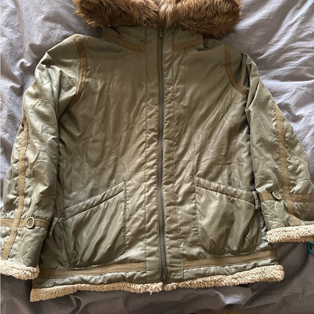 BCBG Olive Green Faux fur hood Cabin Core Jacket